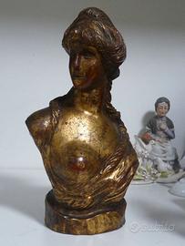 Vecchia scultura in legno scultura lignea