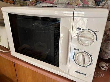 Forno micronde Alaska MW1000