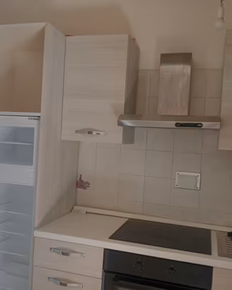 cucina completa di elettrodomestici 