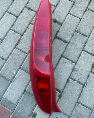 Fanale posteriore sx  punto seconda serie