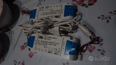 2 Alimentatori per striscie LED