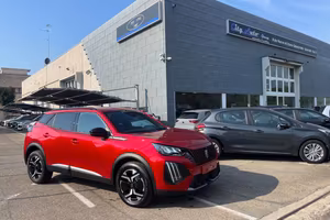 PEUGEOT 2008 PureTech 100 S&S Allure KM 0