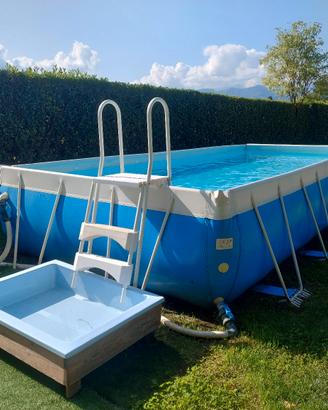 PISCINA LAGHETTO