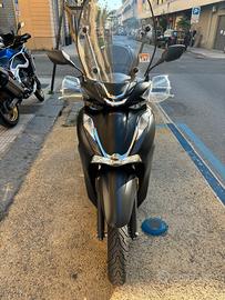 Honda SH 350 SPORTY anno 2023