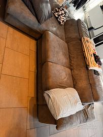 divano con parte estraibile poltrone e sofa