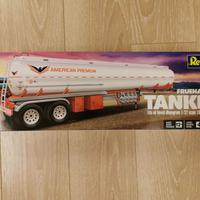 Kit Revell Tanker 40' scala 1:32