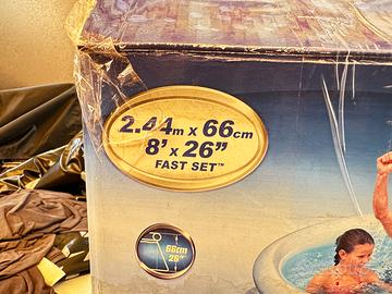 Piscina tonda Besteay