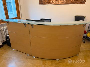 Scrivania da ufficio/bancone reception