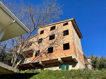 Rustico ampio e luminoso