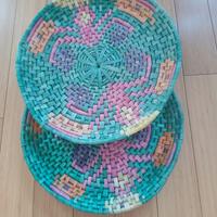 
2 vassoi in rafia intrecciata multicolore diametr