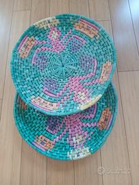 
2 vassoi in rafia intrecciata multicolore diametr