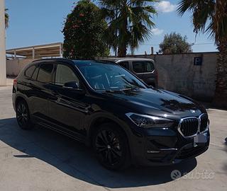 BMW X1 sDrive18d Sport – 08/2021 – 58.312 km