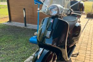 Vespa Gts 300