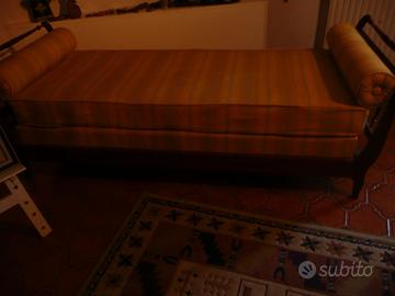 letto singolo con pagliericcio anni 1960