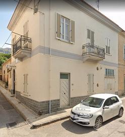 Casa indipendente con garage vicino al mare