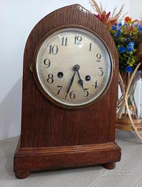 Orologio da tavolo antico "Beehive" in legno