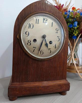 Orologio da tavolo antico "Beehive" in legno