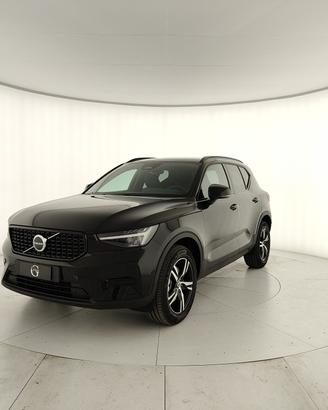 VOLVO XC40 2.0 b3 Plus Dark auto