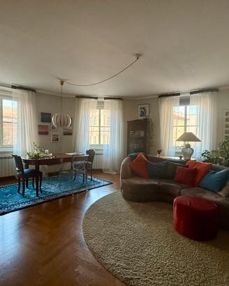 Ampio quadrilocale con vista parco