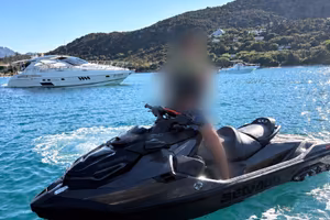Seadoo Rxt-X 300, triple black, 2022 + pedana