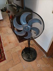 Ventilatore piantana 6 pale 