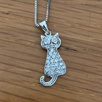 Girocollo con ciondolo gattino in argento 925