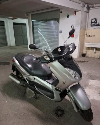 Yamaha X Max 250