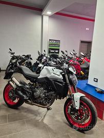 Ducati Monster v2 950 PLUS 2026 KM 1900
