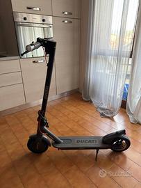 Monopattino elettrico Ducati pro Evo