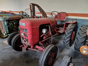 Trattore agricolo d'epoca Fahr 2 cilindri