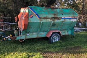 Carro miscelatore storti 12m3