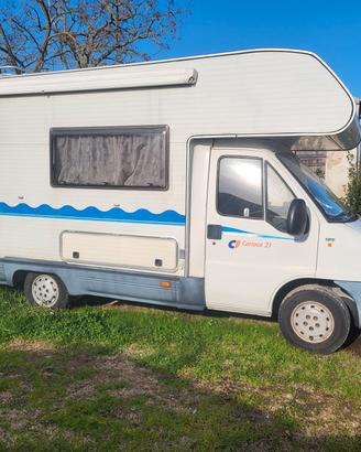 Camper mansardato