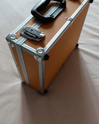 valigetta rigida per fotografia 