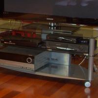 Carrello in vetro e acciaio porta TV e console