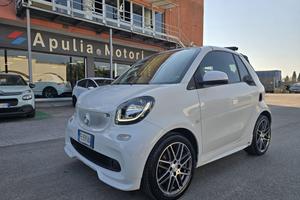 SMART fortwo BRABUS 0.9 Turbo twinamic cabrio