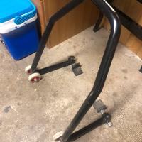 Sollevatore per ruota posteriore