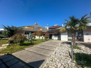 Locale commerciale a Latisana