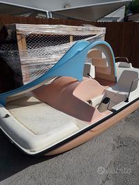 Pedalò, pattino, moscone