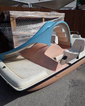 Pedalò, pattino, moscone