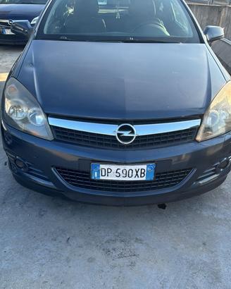 Opel Astra GTC 1.3 CDTI 3 porte Enjoy