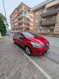 Clio 0.9 tce 90CV Moschino Zen