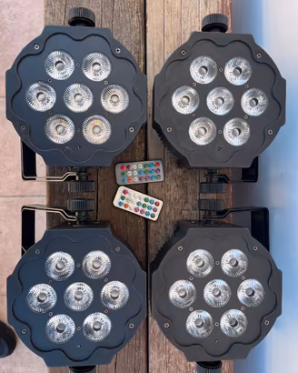 4 Fari LED Professionali Sagitter Slimpar 7 DL + T