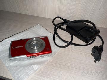Canon PowerShot digitale rossa