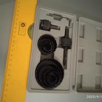 livella più seghe a tazza