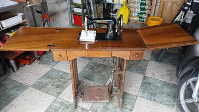 Mobile macchina da cucire vintage anni 50 Helvetia