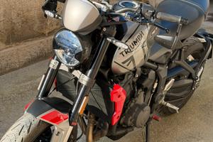 Triumph Trident 660
