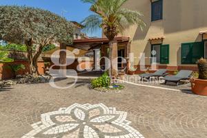 Villa bifamiliare Marano di Napoli [MV2152VRG]