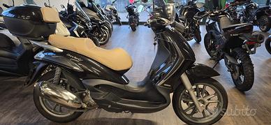 Piaggio Beverly 300 i.e. i.e