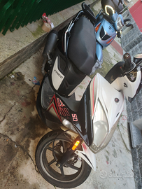 Kymco super 8. 50cc