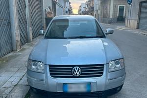 Auto VOLKSWAGEN Passat 2000 - 165.519 km